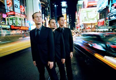 COVENANT- Photo: Promo