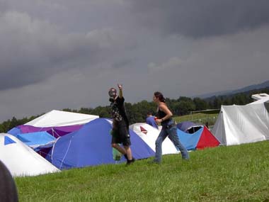 004CampSide